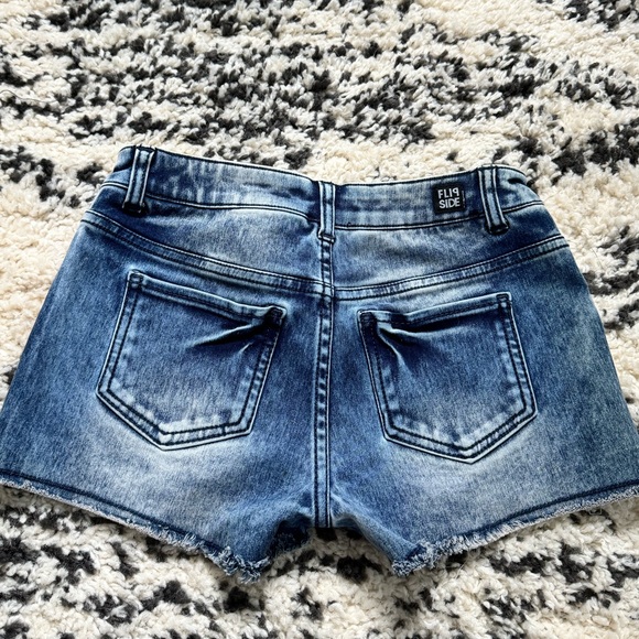 Reversible Size 3 Flipside Shorts - Picture 2 of 7